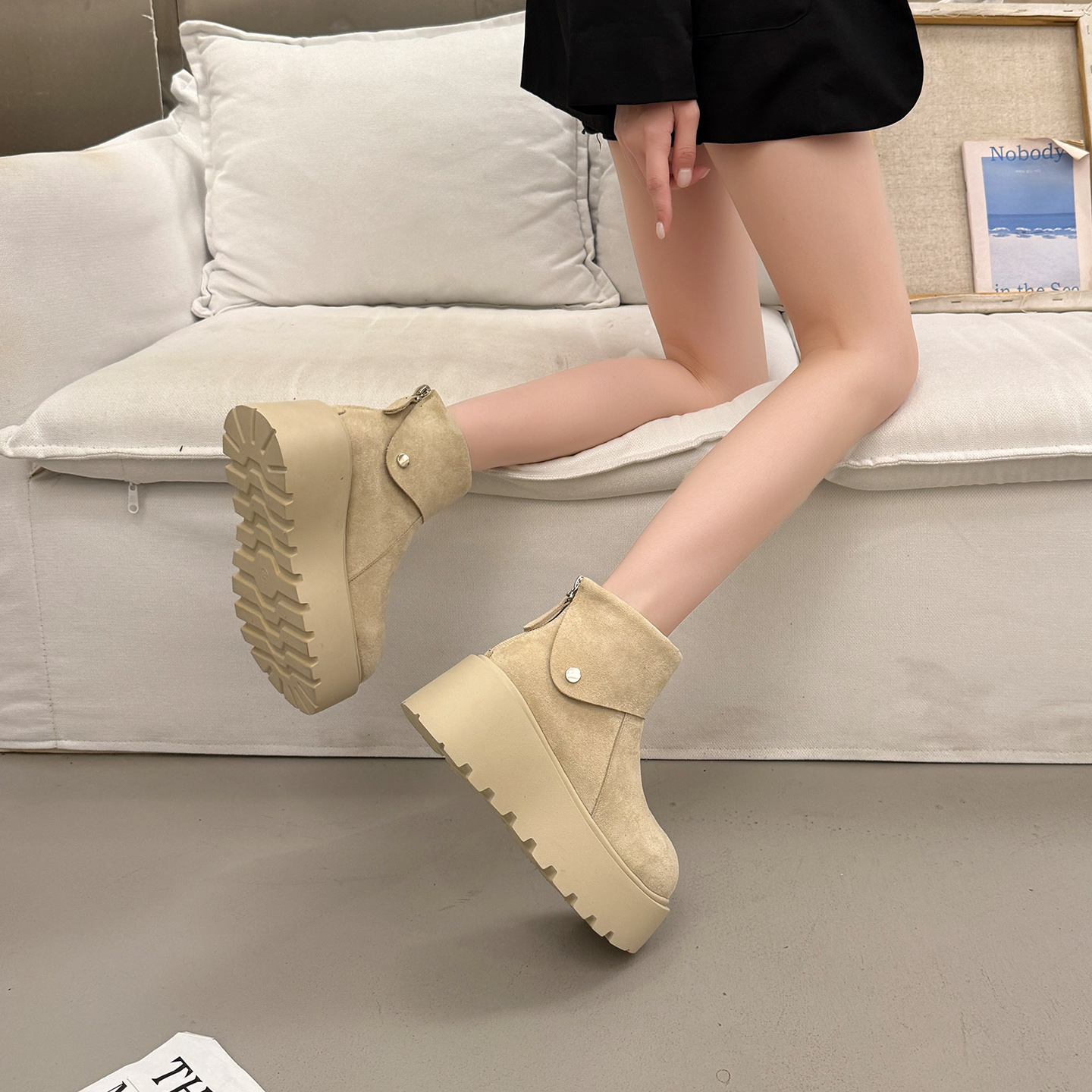 棕色勃肯短靴女冬季加厚雪地棉鞋