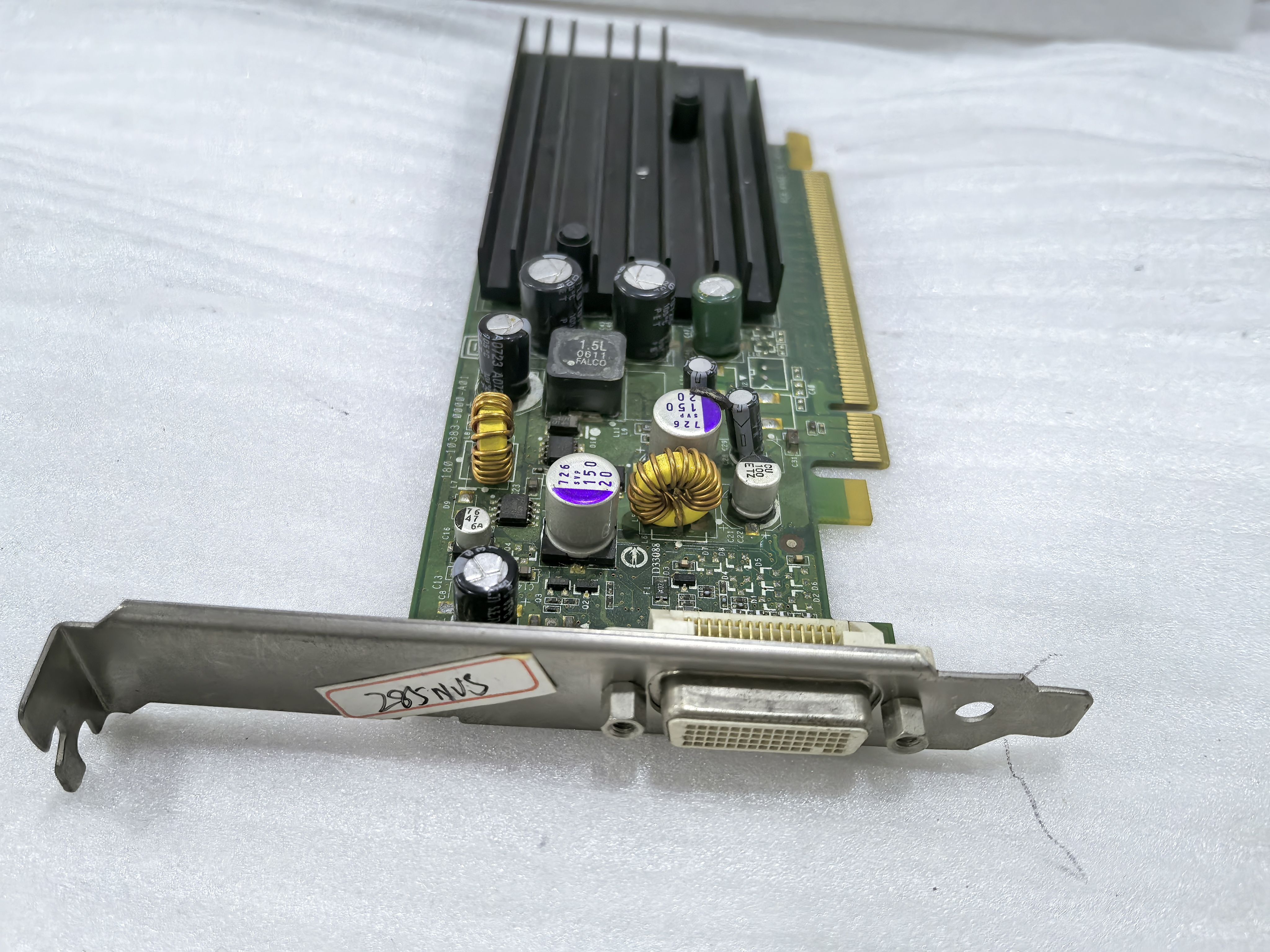 Quadro NVS285显卡 P383 PCI-E 16x 128M DH261多屏医疗专用显卡