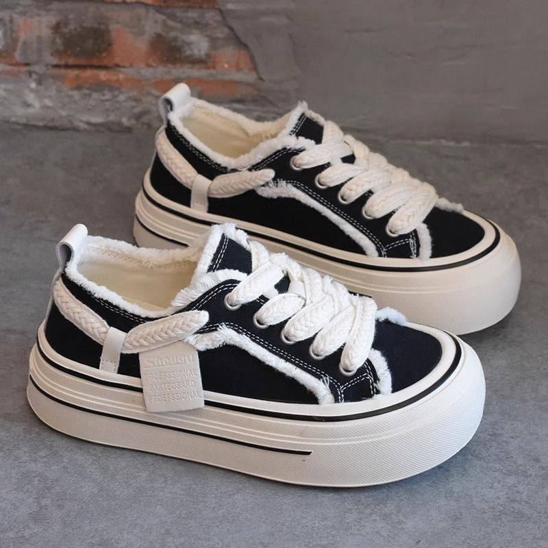 休闲运动女士超火黑色低帮丑萌大头圆头芒果头板鞋厚底毛边帆布鞋,女鞋,帆布鞋,淘宝优惠券,粉丝福利购,淘宝优惠卷