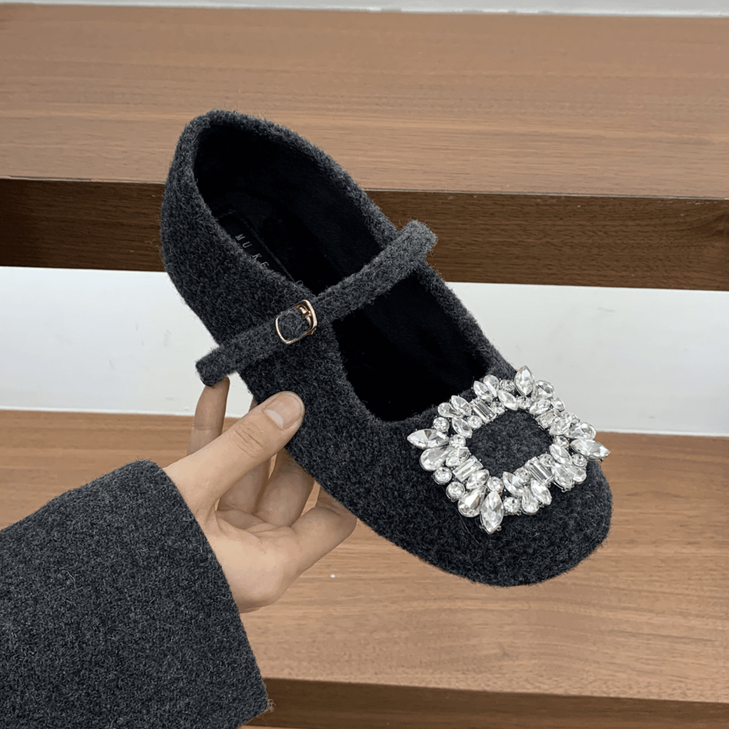 一字扣法式水钻方扣玛丽珍鞋女款2025内增高单鞋秋冬新款百搭单鞋