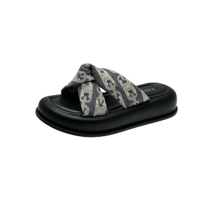 配裙子的凉鞋女仙女风厚底罗马鞋子2025年夏季新款高级感凉拖外穿