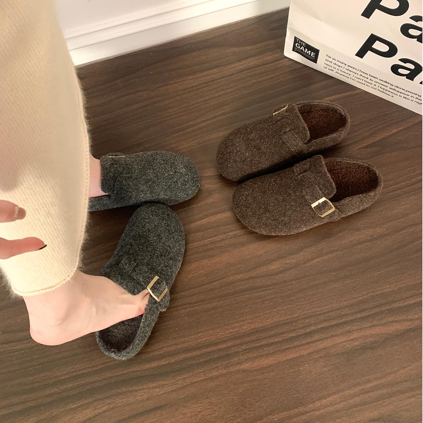 灰色呢子包头半拖鞋女外穿2025秋季新款一脚蹬懒人毛毡勃肯鞋单鞋