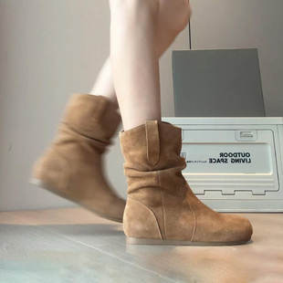 网红褶皱堆堆小短靴女款2025秋季新款平底磨砂短筒宽口圆头单靴子