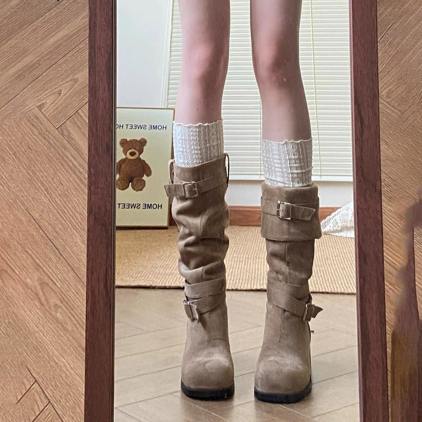 2025新款秋季爆款配裙子靴子女厚底中筒棕色堆堆长筒靴美拉德靴子