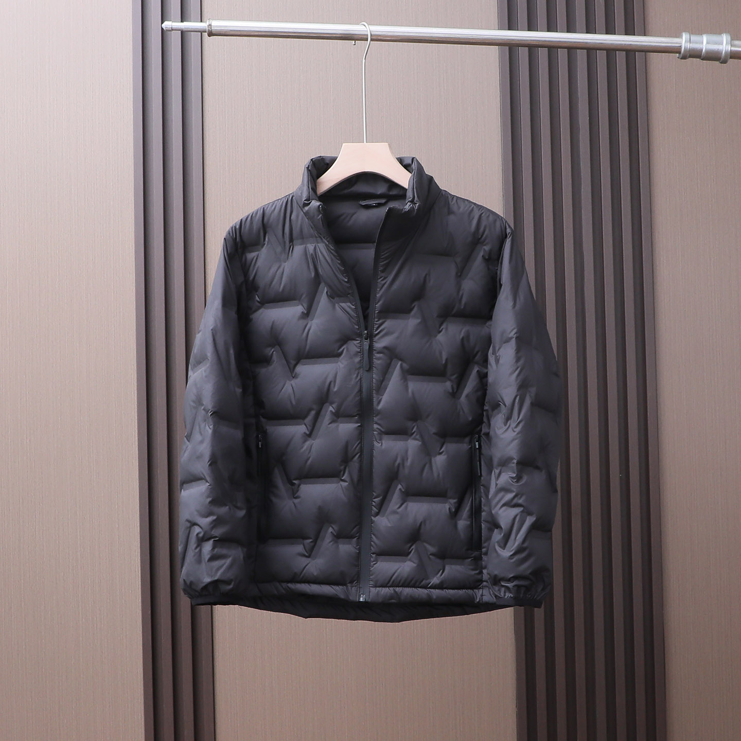 户外运动90白鸭绒压胶羽绒服