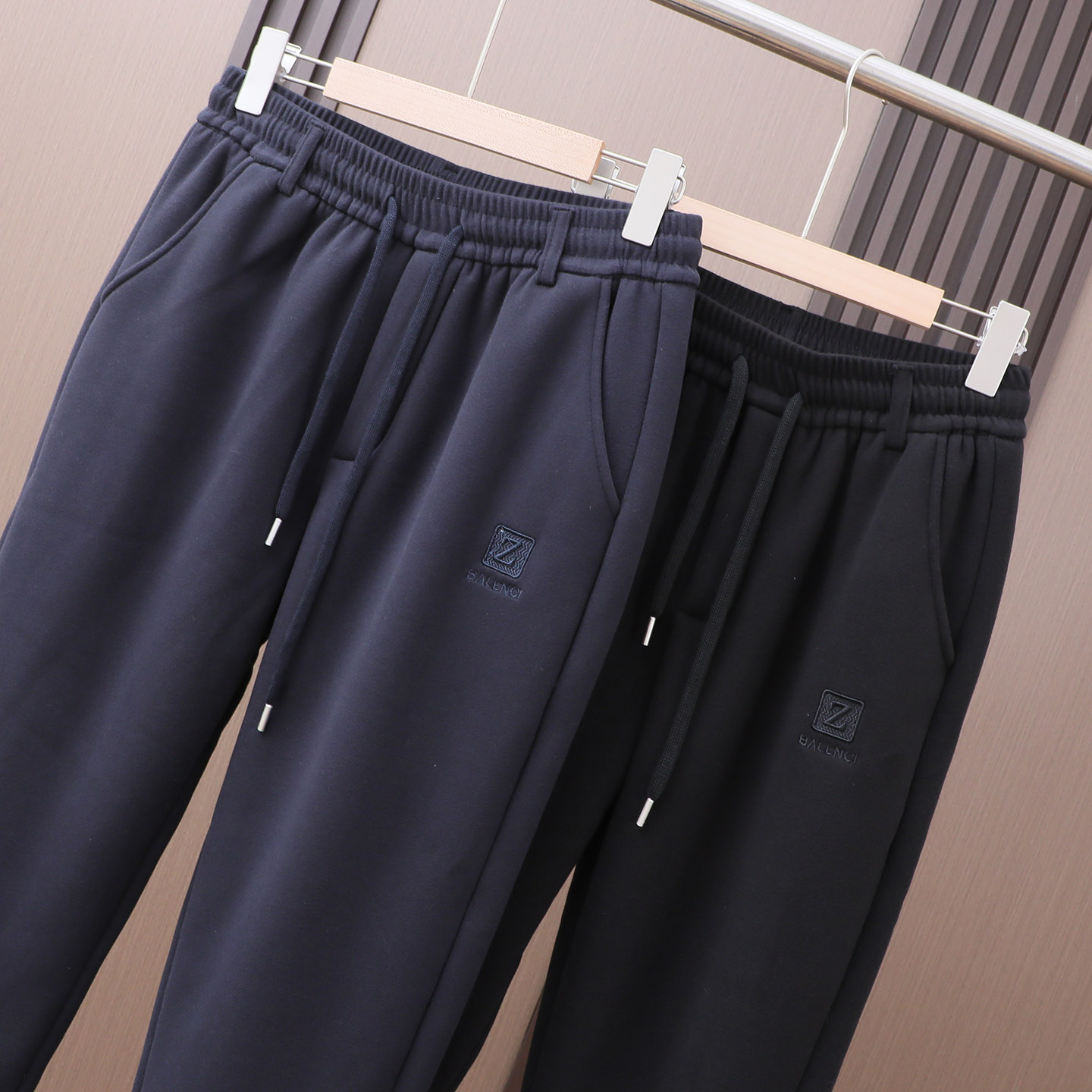 一条过冬！亲肤舒适！休闲卫裤