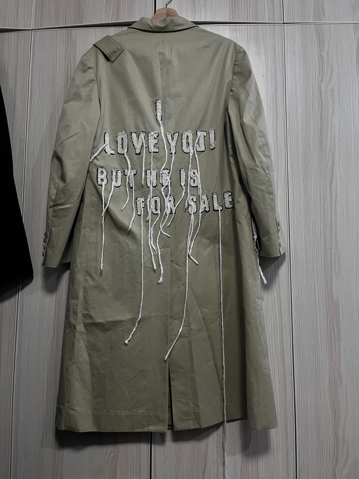 Yohji Yamamoto Beige Slogan Fringe Coat — back