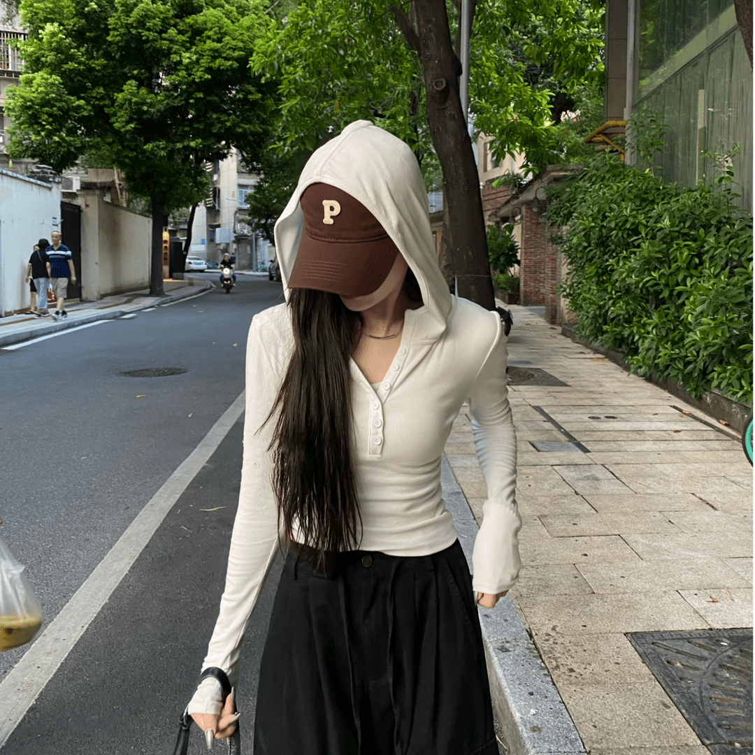 高级感修身白色连帽长袖T