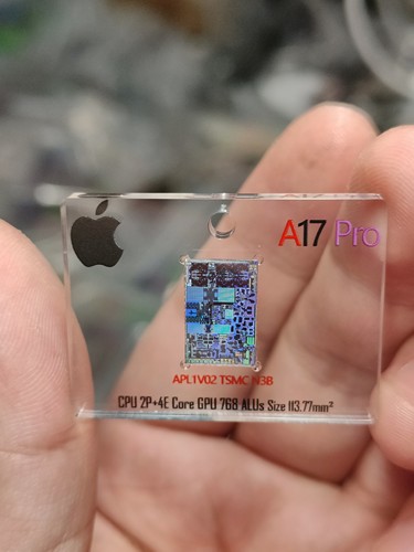 苹果A17Pro CPU核心晶圆芯片摆件钥匙扣 亚克力