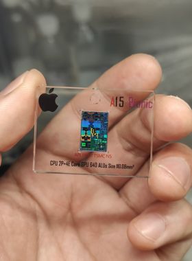 苹果A15 CPU核心晶圆芯片摆件钥匙扣 亚克力