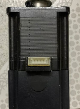 议价山社步进电机 SS2302A42D 轴7mm25mm 成色不