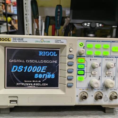 议价普源彩色液晶数字示波器，ds1052E，两通道，50MHz，