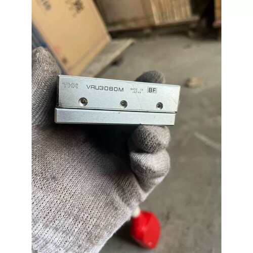 议价滚柱滑台VRU3080M一个，看得见的成色，私聊