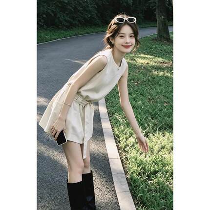 法式温柔风无袖洋装女2026夏季新款收腰显瘦通勤高级感气质短裙