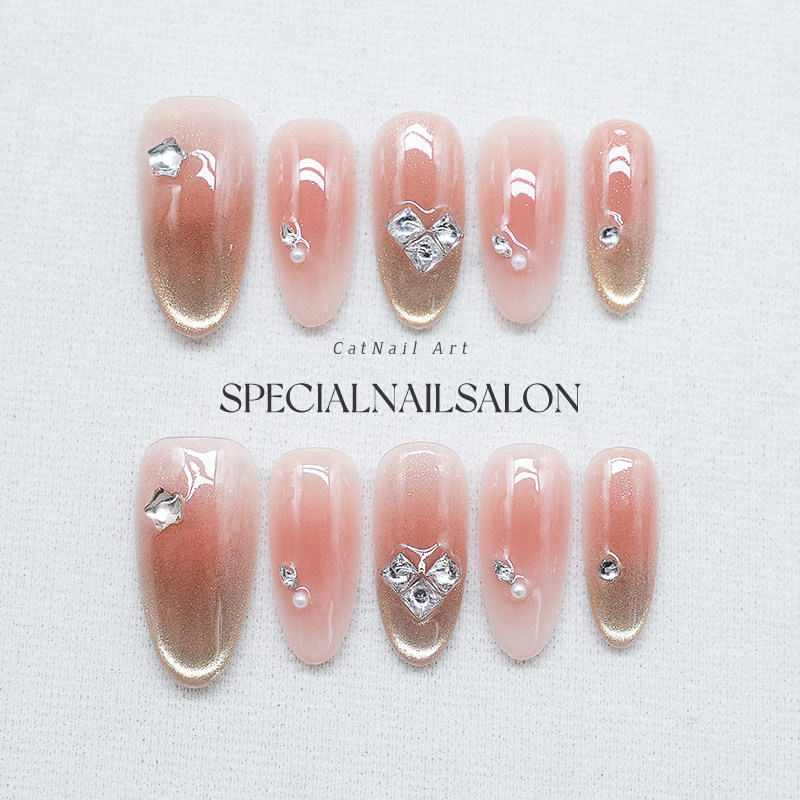 【小甜心】纯手工穿戴甲细闪裸色渐变猫眼高级感温柔显白美甲贴片,彩妆/香水/美妆工具,穿戴甲/甲片,淘宝优惠券,粉丝福利购,淘宝优惠卷