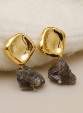天然不规则灰色水晶石耳坠异形两面金属冷风耳环高级感大气耳钉女