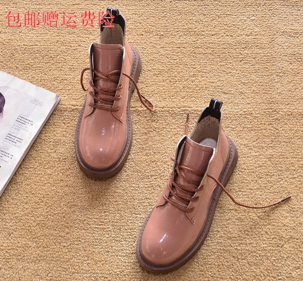 2025年新冬季平跟短靴单靴马丁靴短筒圆头漆皮厚底鞋女靴子时装靴,女鞋,时装靴,淘宝优惠券,粉丝福利购,淘宝优惠卷