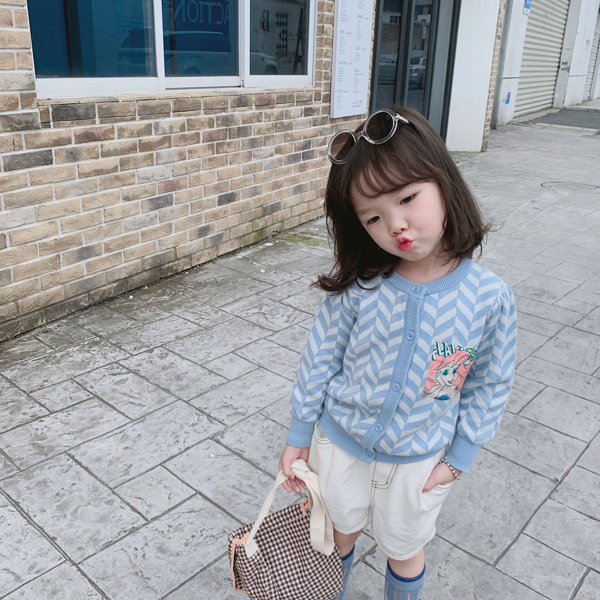 推荐 一定要入女童秋冬新款毛衣开衫美人鱼图案宝宝纯棉线上衣在类目 童装/婴儿装/亲子装, 毛衣/针织衫中 - 来自Buy2taobao.com提供专业的淘宝代购服务
