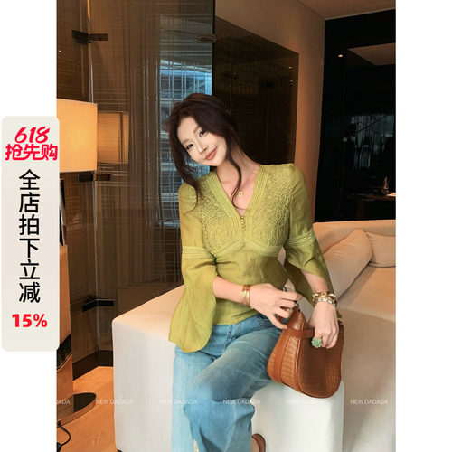 衬衫女镂空设计感轻奢洋气上衣