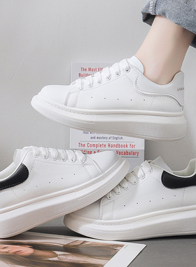 春季小白鞋女鞋2026新款百搭松糕厚底内增高白色运动休闲老爹板鞋