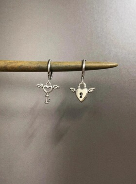 Vintage古着 The lock of love耳饰