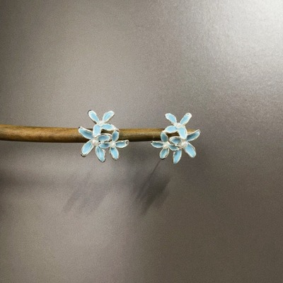 Vintage古着 Dropping flower clusters耳饰