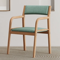 Светлая орхидея цвета бревенчатого цвета