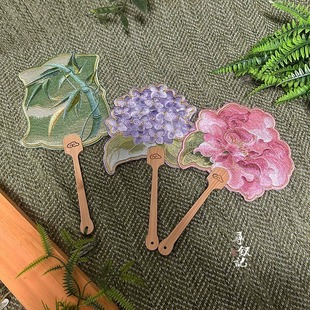 原创无尽夏绣球花刺绣竹柄荷花牡丹扇子汉服配饰旗袍古风异形团扇