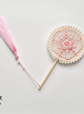 儿童汉服扇子团扇女童走秀拍摄掌中扇跳舞蹈刺绣花古风马面裙宫扇