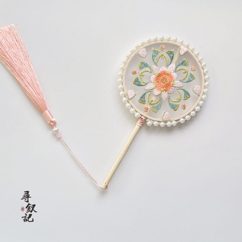 国风手持长柄八瓣扇儿童舞蹈女扇子团扇汉服团扇古风中式刺绣宫扇