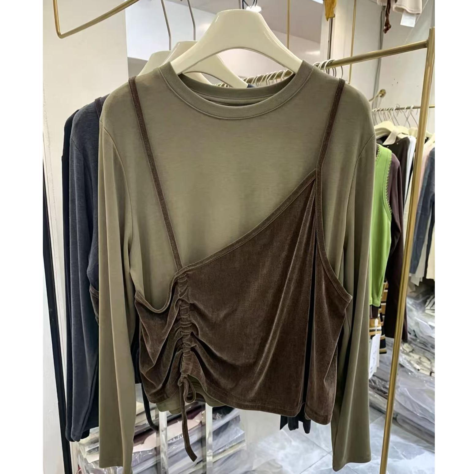 撞色吊带拼接假两件长袖T恤女早秋款宽松气质打底衫上衣