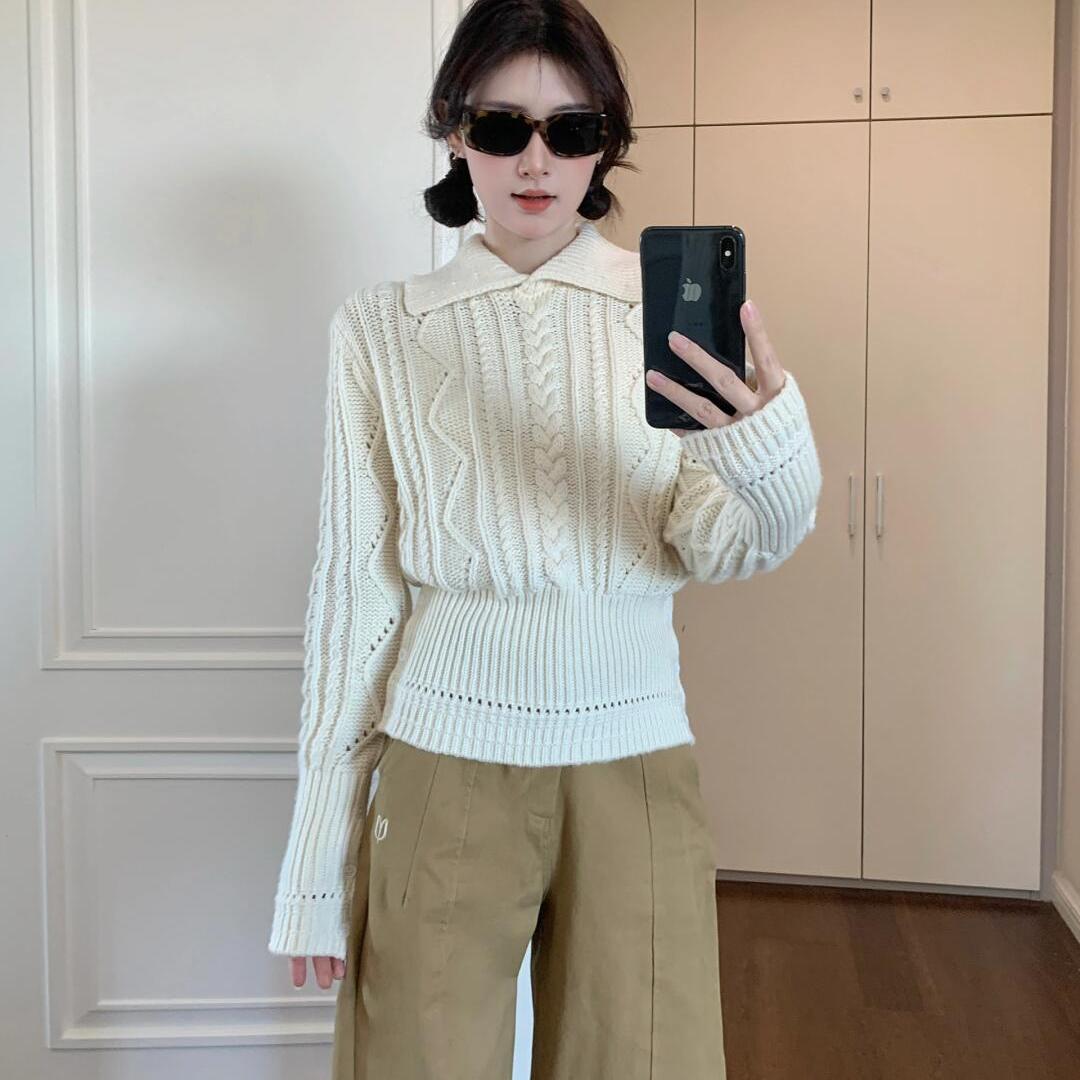 韩系翻领设计感绞花毛衣女秋冬新款下摆收腰显瘦冬季百搭针织上衣