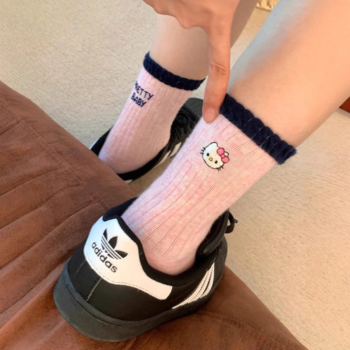 入秋啦~粉嘟嘟的可爱猫咪袜子～