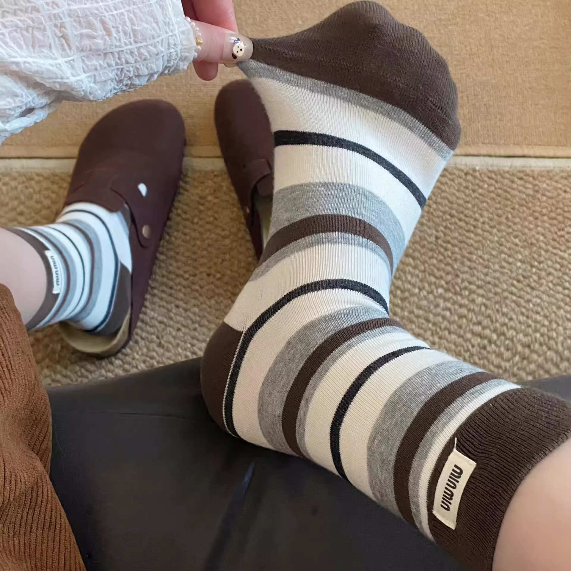 miu里miu气的~白咖条纹太好看了