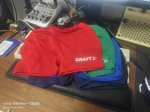 手感很棒瑞典品牌儿童KID短裤紧身高弹力速干排汗运动跑步1906987