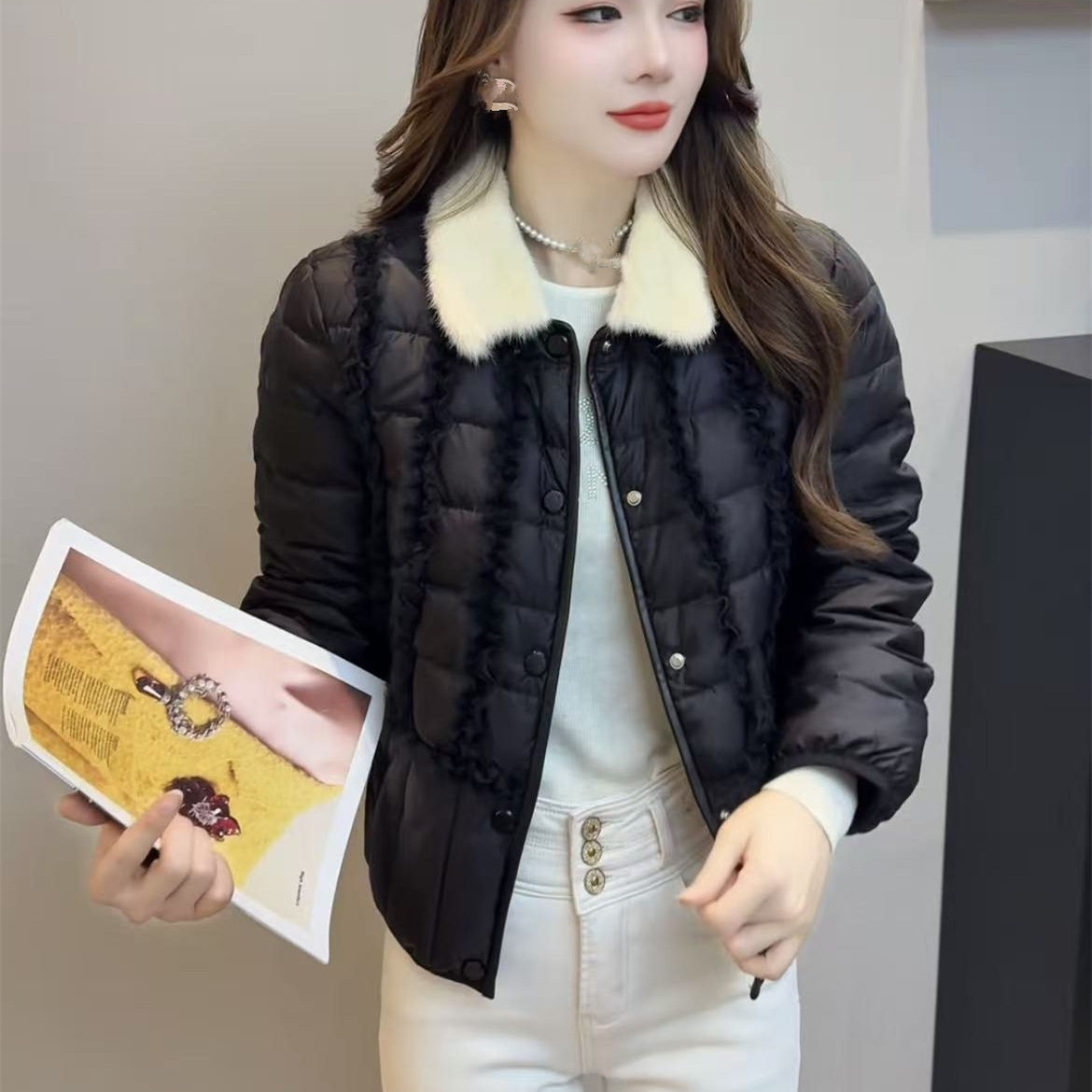 欧洲站2025冬季女LD水貂毛翻领拼蕾丝羽绒服女短款减龄保暖外套潮