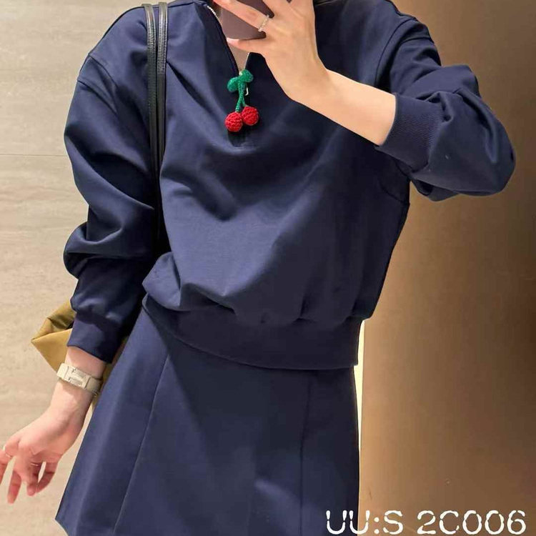 2025秋季新款v+.com时尚套装女