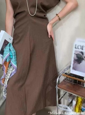 欧洲站2025春夏女v+.com时尚V领褶皱配丝巾亚麻无袖连衣裙潮29032