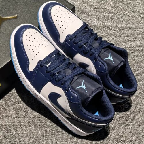 NIKE百搭系带减震耐磨男女板鞋