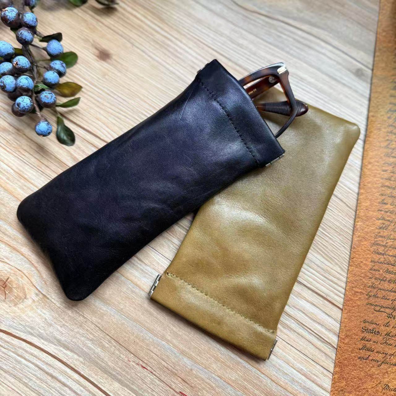 MOZE【17.5*8】头层牛皮薄款眼镜收纳袋自动闭合文玩首饰收纳包