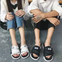 Dép lưới màu đỏ thời trang nam mặc phiên bản Hàn Quốc của một từ kéo đôi ngoài trời hè 2019 mới dép đi biển - Dép dép gucci chính hãng