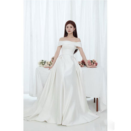 大码一字肩缎面婚纱女简约气质显瘦胖MM新娘轻婚纱高级感旅拍领证