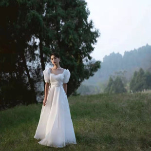 简约出门纱修身 胖MM新娘户外旅拍法式 显瘦 缎面轻婚纱2024新款 大码