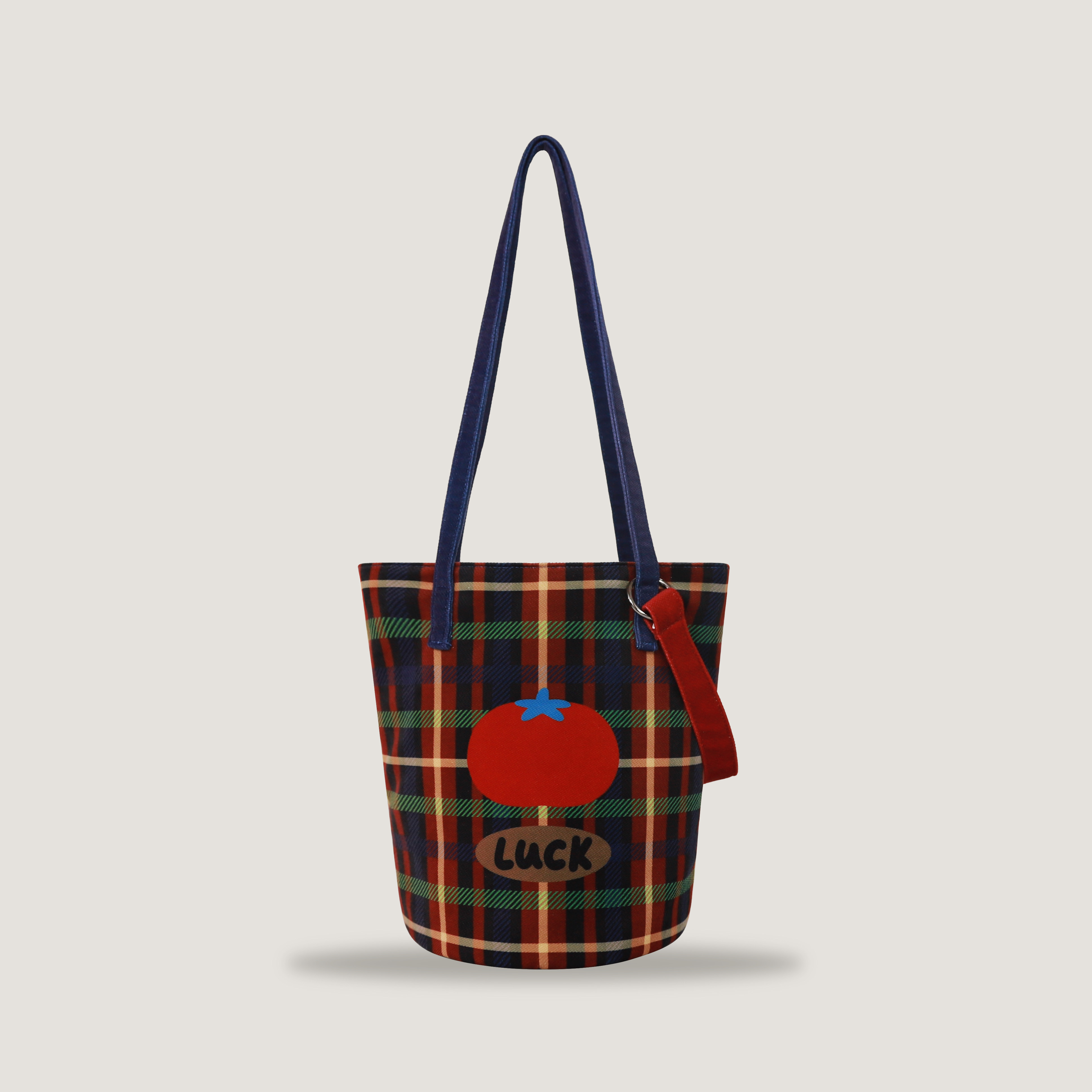 原创可爱卡通西红柿印花百搭时尚通勤单肩可斜挎加长水桶包帆布包