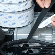 Dải keo dán ô tô 3M, cách âm, giảm tiếng ồn, hấp thụ sốc, siêu dính, chịu nhiệt độ cao, giảm tiếng ồn, đóng đai, định tuyến dây, cuộn băng vải polyester, loại bỏ tiếng ồn cửa, đường tạo tác che chắn tấm cách nhiệt băng dính 3m