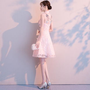 中国风少女改良版 2024新款 女短款 年轻旗袍夏季 粉色伴娘礼服 新款