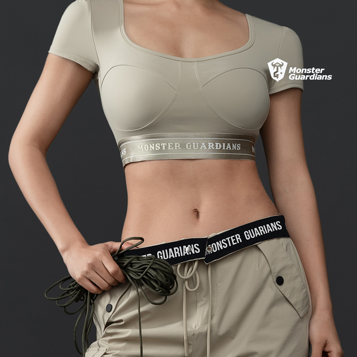 Monster Guardians 未来感系列女子宽松高腰显瘦阔腿运动工装裤