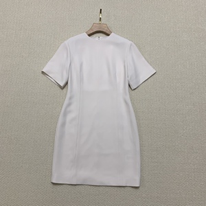 Th专柜同款2026春夏新品女装 三醋酯混纺短袖圆领连衣裙 P0109605