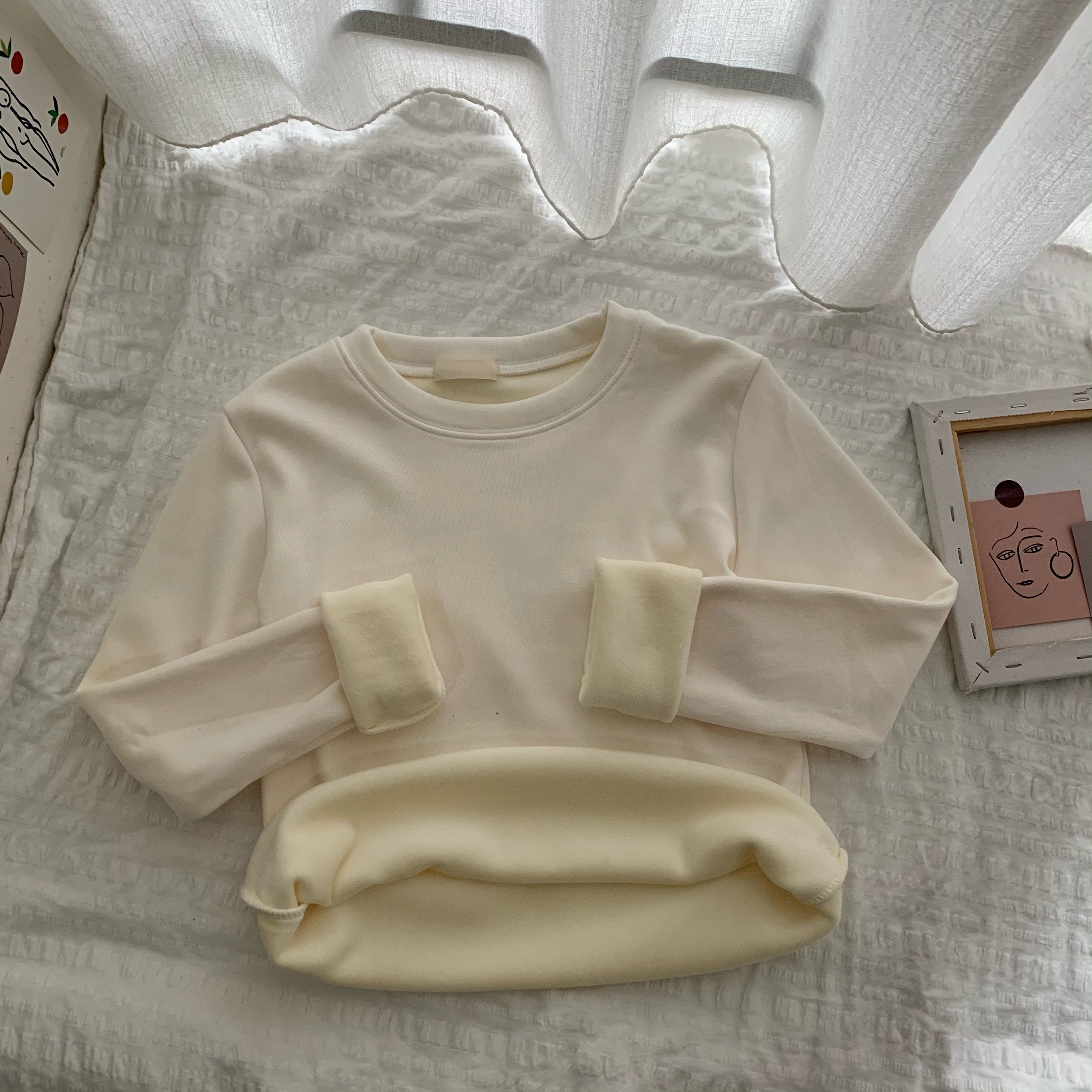 Real price and real auction cashmere thick and versatile T-shirt, simple to wear on the outside and solid base coat on the inside