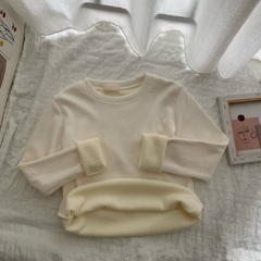 Real price and real auction cashmere thick and versatile T-shirt, simple to wear on the outside and solid base coat on the inside